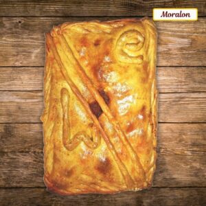 MORALON - Empanada de bacon, queso y tomates secos